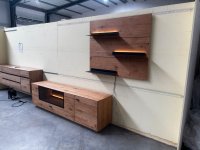 2-tlg. Wohnwand Asteiche teilmassiv mit LED - Bild 5