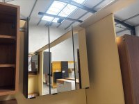 60 cm Spiegelschrank mit LED-Lampe - Badmöbel - Bild 1
