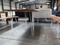 Massiver Esstisch Akazie 160x90 cm mit Baumkante - Bild 4