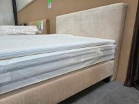 Boxspringbett 180x200 cm Velour beige mit Topper & 2 Kaltschaum-Matratzen H3 - Bild 4