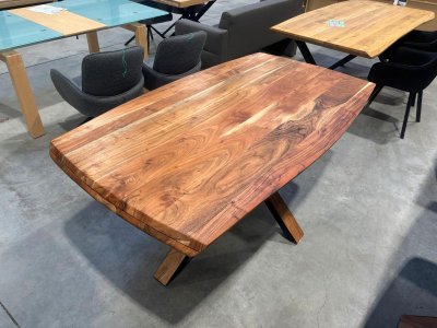 Esstisch Akazie massiv 180x100 cm Bootsform