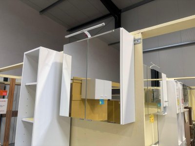 Spiegelschrank mit LED-Beleuchtung 60 cm weiß
