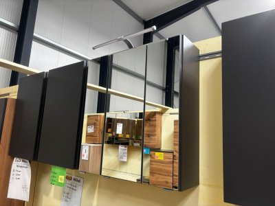 60 cm Spiegelschrank mit LED-Lampe - Badmöbel