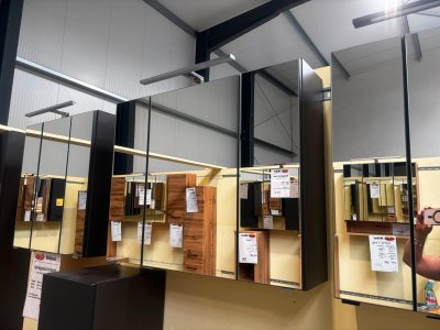 Bad-Spiegelschrank 80 cm Graphit mit LED & Steckdose