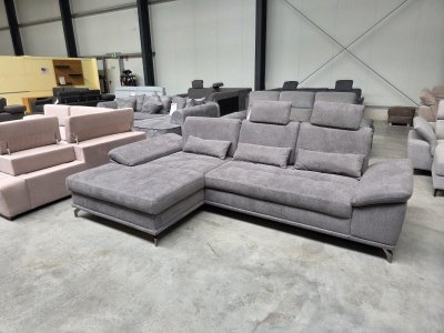 Ecksofa mit Schlaffunktion & Sitztiefenverstellung (Einzelstück)